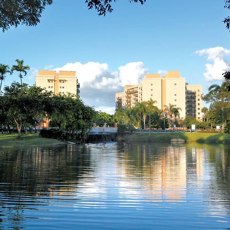 Club Wyndham Palm-Aire Hotel Pompano Beach Exterior photo