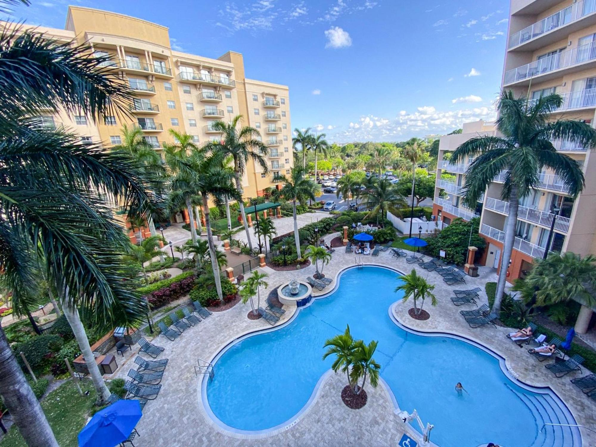 Club Wyndham Palm-Aire Hotel Pompano Beach Exterior photo