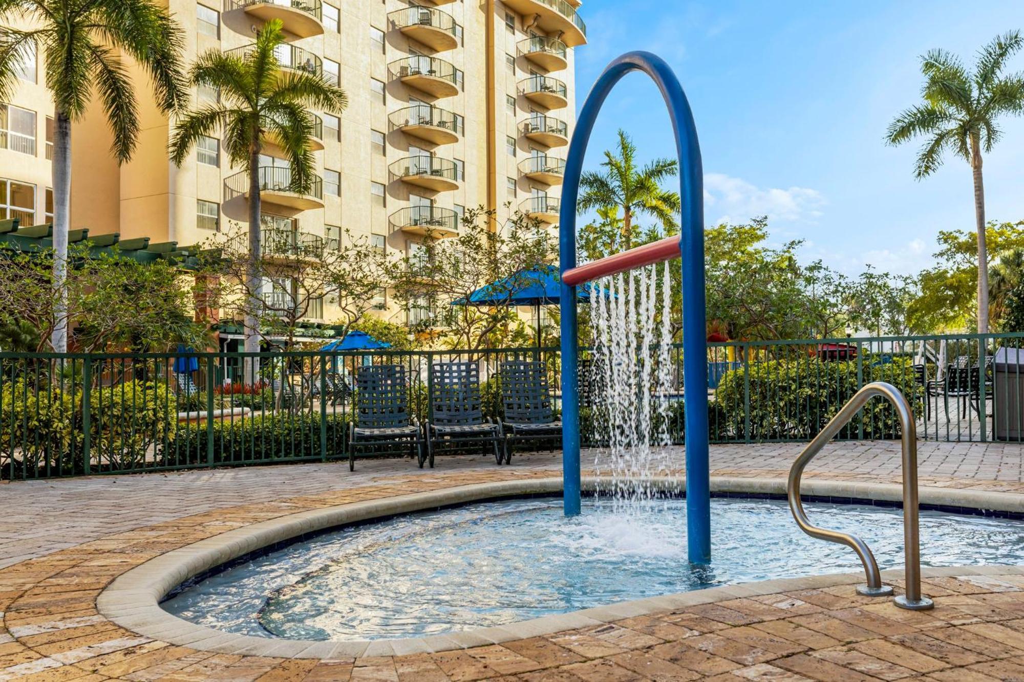 Club Wyndham Palm-Aire Hotel Pompano Beach Exterior photo