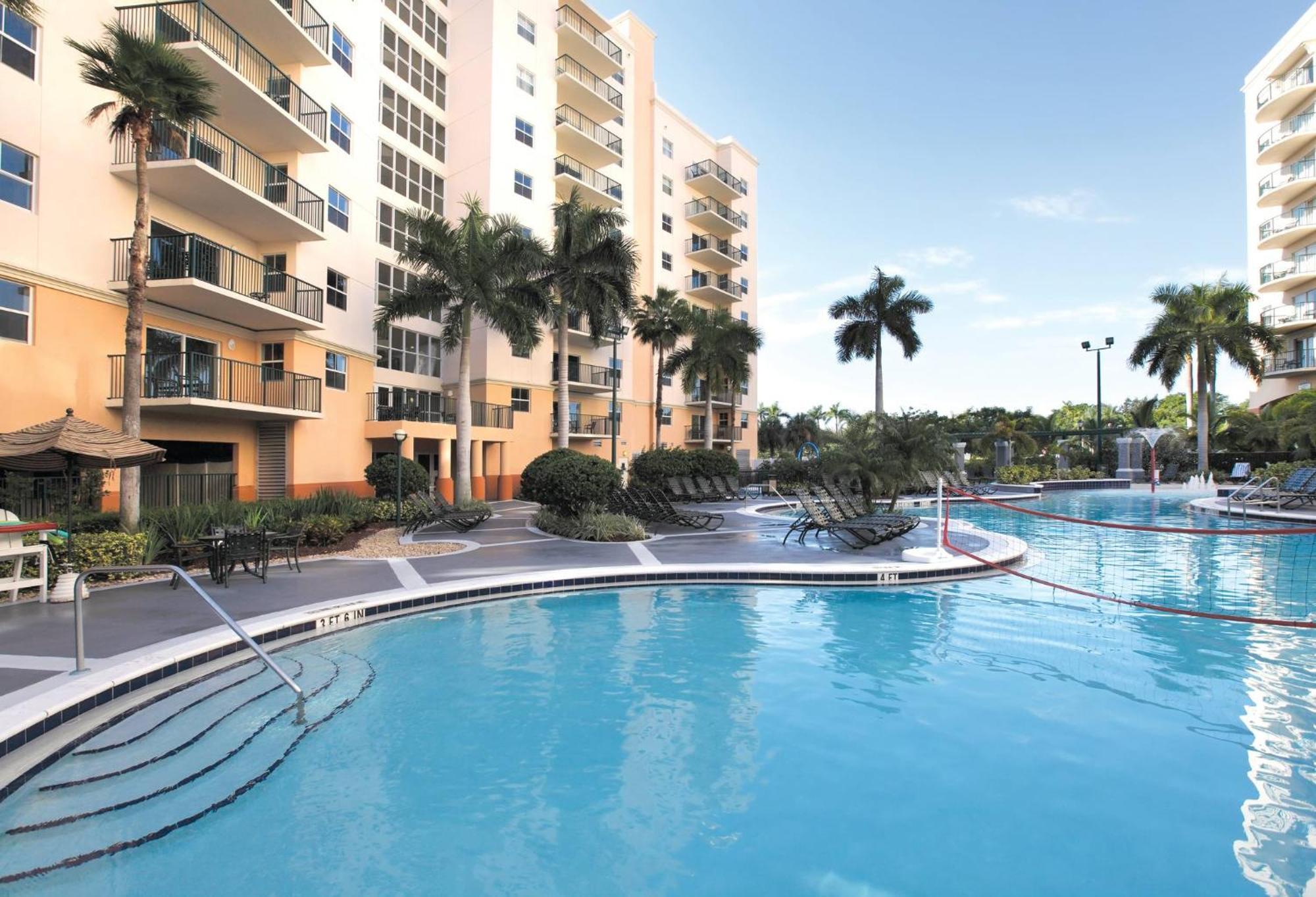 Club Wyndham Palm-Aire Hotel Pompano Beach Exterior photo