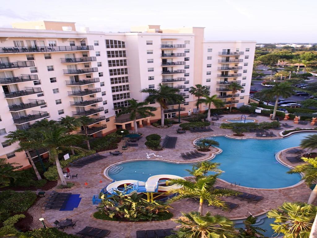 Club Wyndham Palm-Aire Hotel Pompano Beach Exterior photo